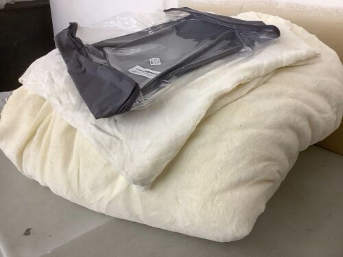 Maphissus Fluffy Boho Cream Ivory Velvet King Comforter & Shams - Lot 383
