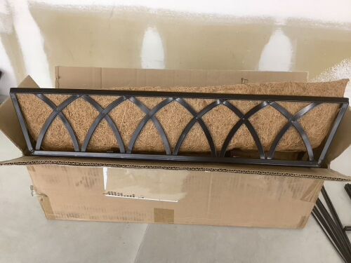 HFHOME 24" Window Deck Rail Planter with Coco Liner, Set of 4  - Lot 317