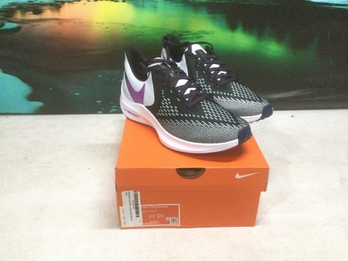 Nike Women's Zoom Winflo 6 Running Shoes - Lot 546