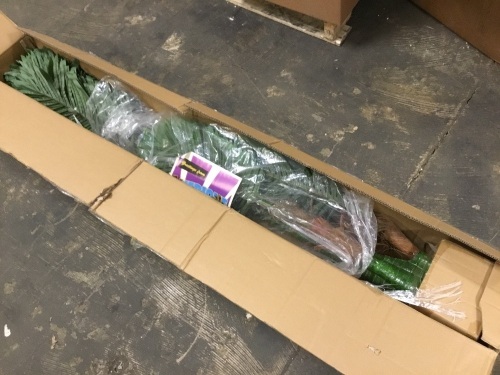 Amerique Artificial Tree - Appears New  - Lot 1145