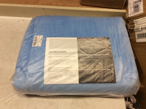 Blue/Green Weighted Blanket, 15 lb  - Lot 780