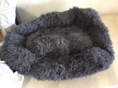 Lot of (6) Dog Beds  - Lot 1376
