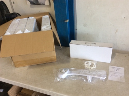 Lot of (10) Telecsopic Setting Toilet Seat Bidet Three Cleaning Modes   - Lot 307