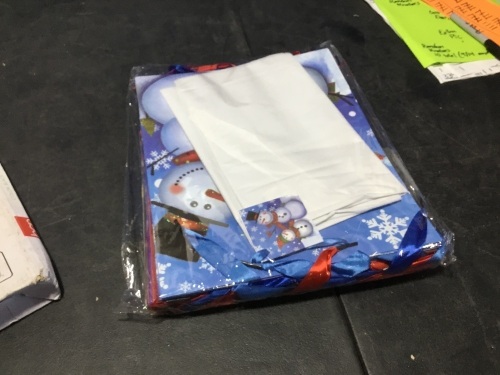 Christmas Gift Wrap - Lot 866