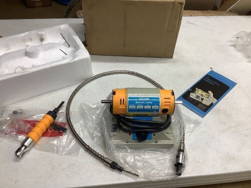 VEVOR 350W Electric Wood Chisel 25000 rpm with 5 Blades 220V  - Lot 277