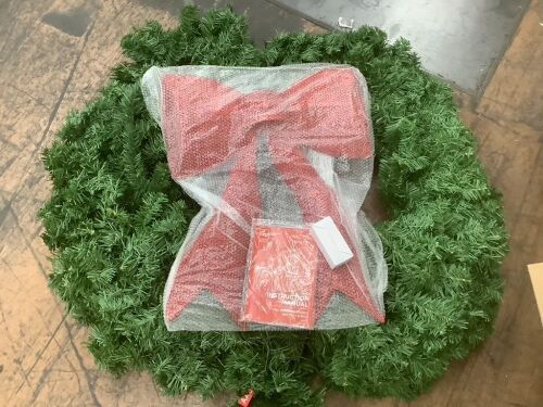 48" Christmas Wreath with Pre-Lit Bow  - Lot 717