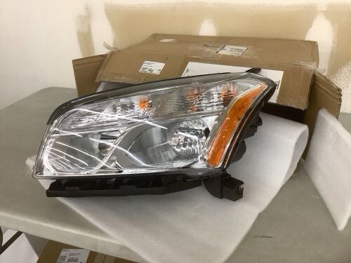 Driver Side Halogen Headlight for 2013-2016 Chevy Trax  - Lot 409