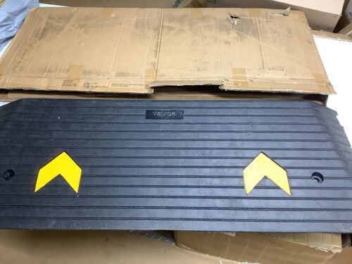 VEVOR Rubber Threshold Ramp, 2" Rise, Non-Slip Surface  - Lot 542