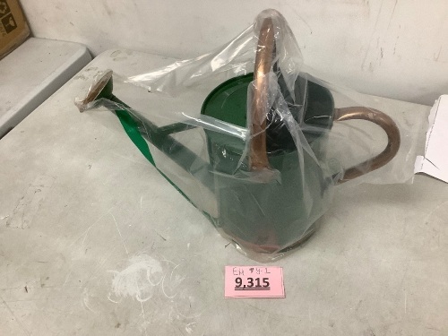 Green Watering Can - Lot 9315