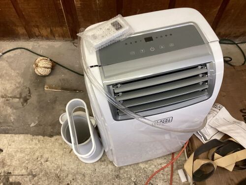 Black & Decker Portable Air Conditioner  - Lot 456