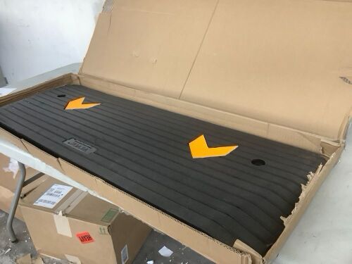 VEVOR Rubber Threshold Ramp, 2" Rise  - Lot 584