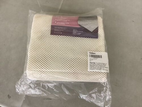 Non-Slip Rug Pad Gripper 5 x 7 Ft - Lot 550