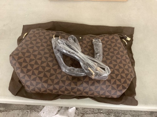 Tote Bag with Shoulder Strap  - Lot 675