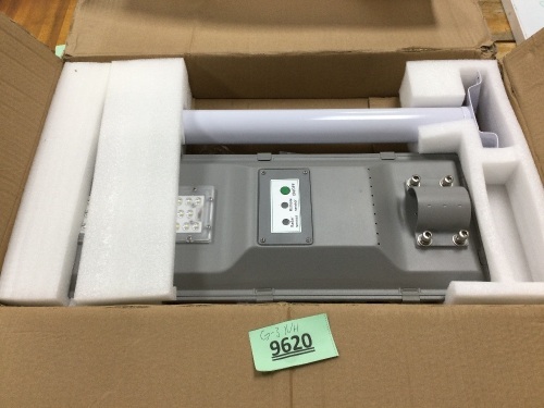 Solar Street Light w/ Sensor - Lot 9620
