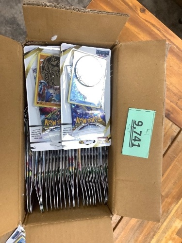 Box of 40 Pokemon TCG Boosters - Lot 9741