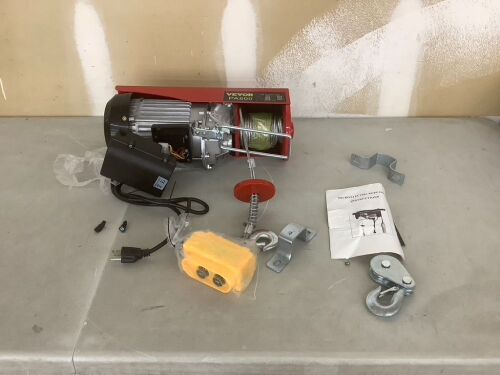 VEVOR 1760 LBS 110V Remote Control Winch - Wiring Box Broken - Lot 745