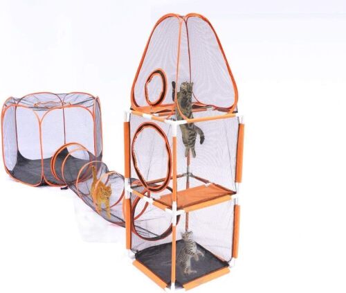 SHIWAGIN Outdoor 5 in 1 Compund Pet Play House - Lot 721