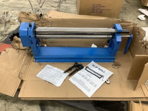 VEVOR 24 in. Slip Roll Sheet Metal Roller Machine Up to 16 Gauge Steel  - Lot 213