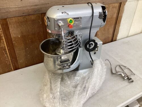 VEVOR Stand Mixer - For Parts or Repair  - Lot 391