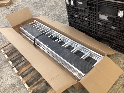 Aluminum Loading Ramps  - Lot 547