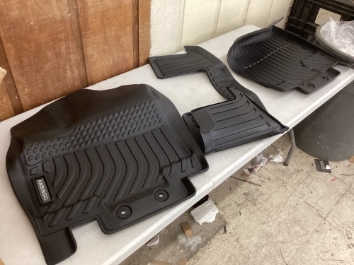 3 Pc Floor Liners for Pathfinder  - Lot 361
