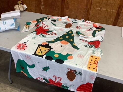 Christmas Pattern Sleep Shirt, One Size  - Lot 673