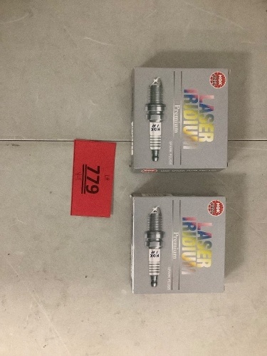 Laser Iridium Premium Sparkplugs 4 Pack X 2=8 Total - Lot 779
