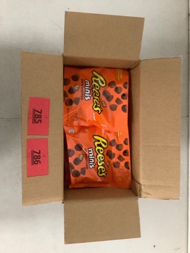 Box Of Reeces Minis Unwrapped 8 Count - Lot 786