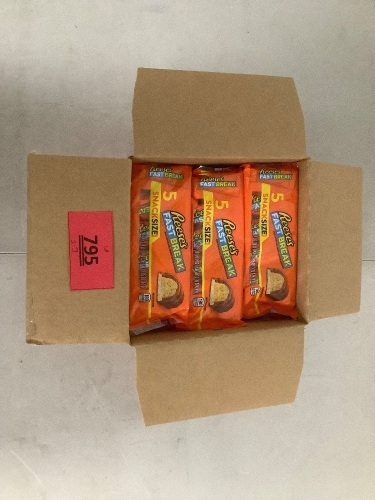 Box Of 5CT Packages of Snack Size Reeces Fast Breaks 24 Count - Lot 795