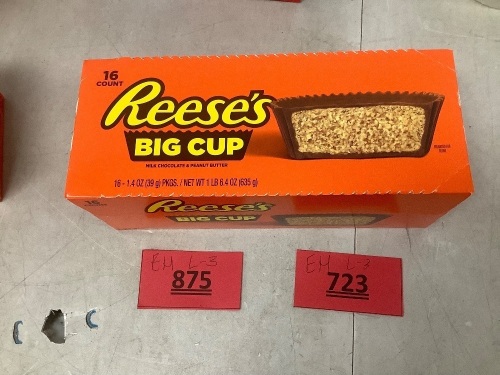 Box Of Reeses Big Cup 16 Count - Lot 723