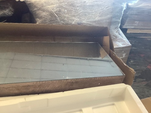 Jewlery box on Stand with keys - Lot 530