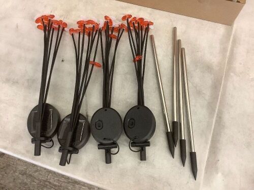Conglow Solar Garden Lights, 4 Pack  - Lot 707