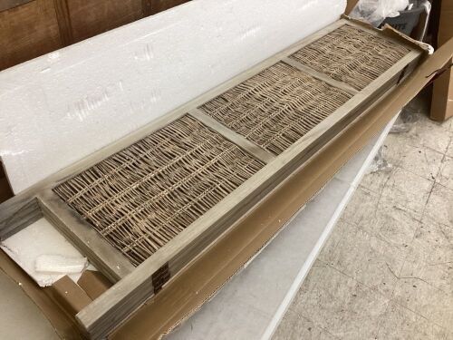 Room Divider - Lot 244