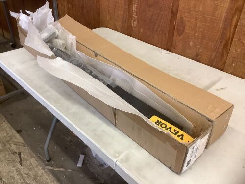VEVOR Cable Handrail Post Stainless Steel Brushed Finishing Deck Railing Pre-Drilled Pickets with Mounting Bracket 42 x 1.97 x 1.97" - Lot 554