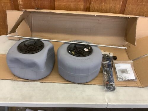 VEVOR 13" Replacement Sand Tires with 32" Stainless Steel Axle, Air Pump - Lot 316