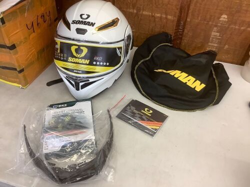 Soman Full Face Motorcycle Helmet with Bluetooth Headset, XL  - Lot 637