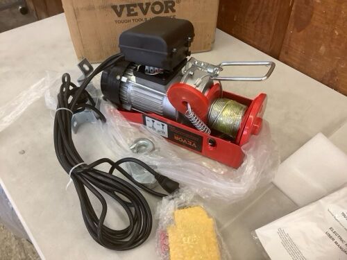 VEVOR Electric Hoist - Broken Power Encasment  - Lot 401