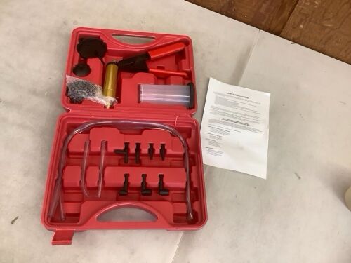 Car Repair Tool Kit - Storage Box has Broken Clip  - Lot 400
