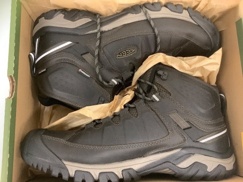 Mens Keen Boots, Size 14, Appears New - Lot 103