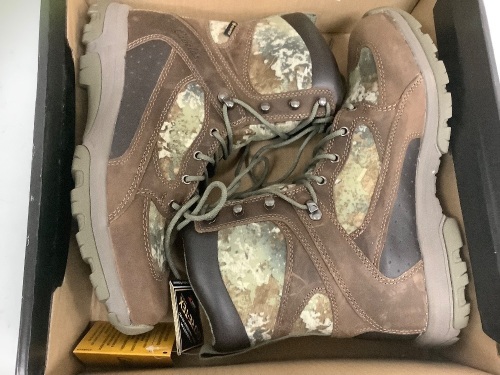 Mens Silent Stalker Boots, Size 10, Appears New - Lot 115