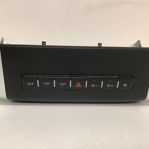 Car Multimedia Navigation System, E-Commerce Return, Sold as is - Lot 440