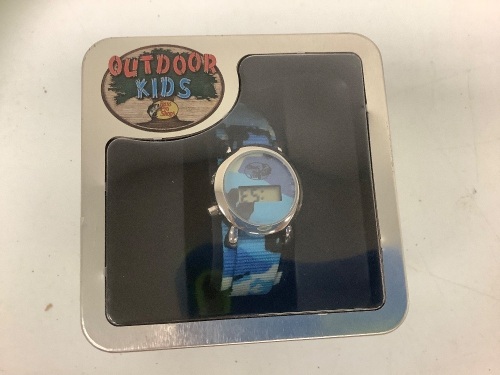 Kids Watch, Appears new, Works, Sold as is - Lot 648