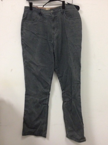Mens Red Head Jeans, 38/34, E-Comm Return w/ Blemish - Lot 569
