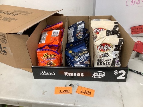 Assorted Halloween Candy (Reeses, Herseys, and Kitkat) - Lot 1204