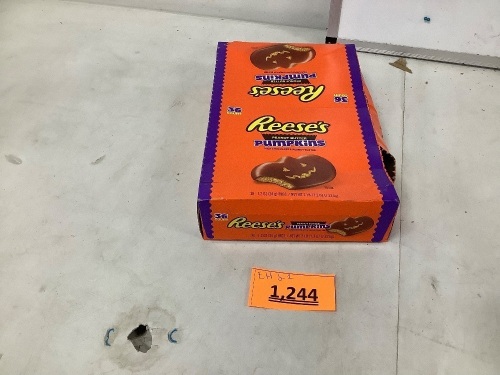 Reeses Peanut Butter Pumpkins 36 count - Lot 1244