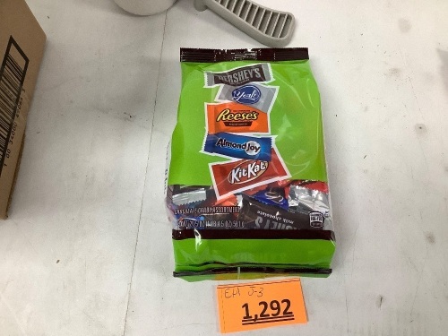 Hersey's/Reese's/Kitkat Candy 4 bags - Lot 1292