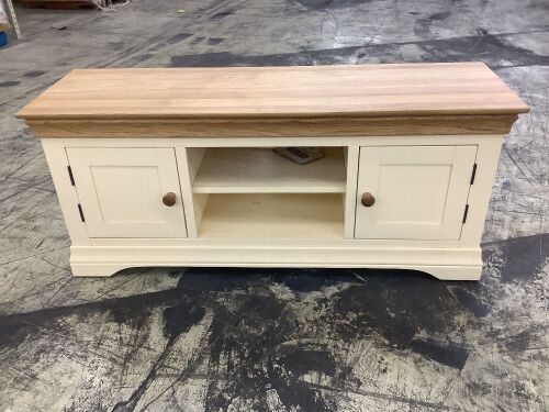 Country Cottage Natural Oak and Painted Large TV Cabinet  - Lot 31