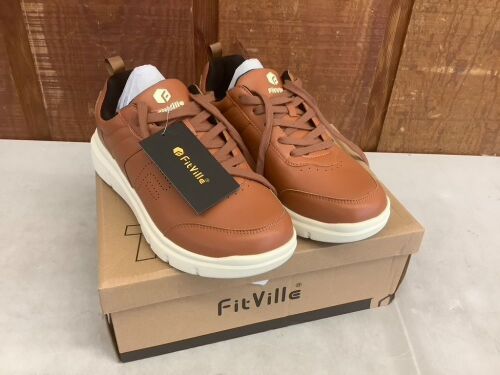 FitVille BriskWalk Oxford Deluxe Shoes, 10EW - Lot 589