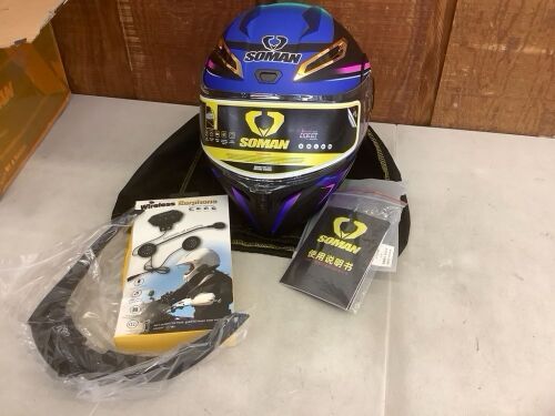 Soman Full Face Motorcycle Helmet with Wireless Headset  - Lot 552