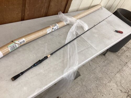 Cadence CR7 Spinning Rod 6'9" Medium Heavy  - Lot 476